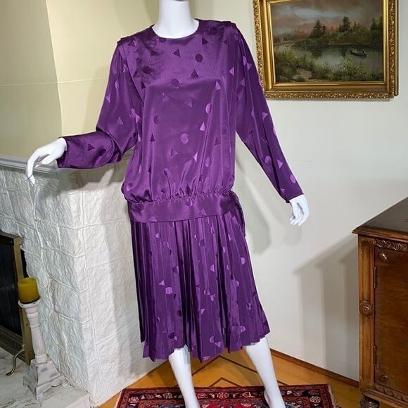 80’s Vintage ORITE Pleated Dress - Picture 2 of 11